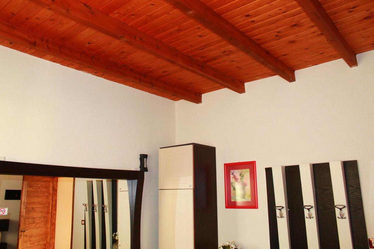 2 Kitarat Bb Bed & Breakfast Vlorë Eksteriør bilde