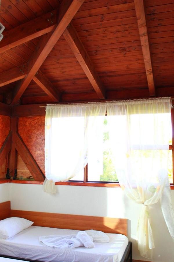 2 Kitarat Bb Bed & Breakfast Vlorë Eksteriør bilde