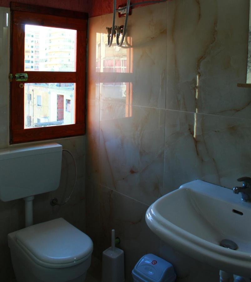 2 Kitarat Bb Bed & Breakfast Vlorë Eksteriør bilde
