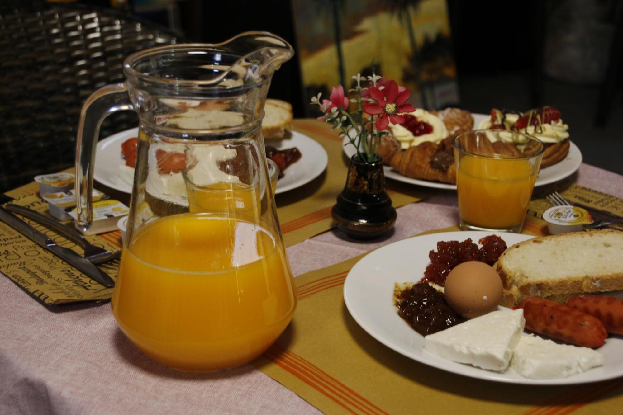 2 Kitarat Bb Bed & Breakfast Vlorë Eksteriør bilde